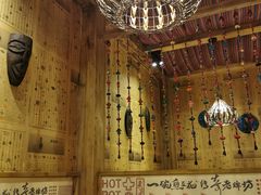 -老牌坊云南鱼豆花火锅(爱建店)