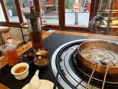 -阿山卓·野生菌火锅·纳西火塘烤肉