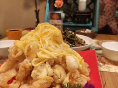 -月亮眼花园餐厅书吧酒吧