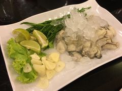 -J Daeng Seafood