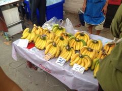 香蕉很便宜-周日夜市