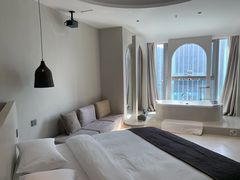 -芷迹江景酒店(五一广场汇景城店)