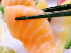 三文鱼刺身-旬味日本料理(龙华保利天街店)