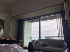 -三亚湾海居铂尔曼度假酒店