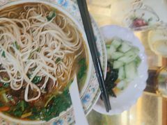 红烧牛肉面-金杨拉面王小吃面馆·牛三宝面·红烧牛肉粉