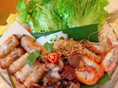 -大头虾越式风味餐厅(光明广场店)