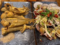 干炸黄花鱼-老东镇啤酒屋海鲜加工·蒸汽海鲜·海鲜烧烤(台东店)