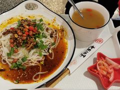 大王炸酱米粉-大王油茶(二厂文创公园店)