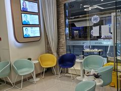 -维乐口腔(美维云门诊陆家嘴店)