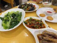 -鹏城人家海鲜酒家·23年老字号(较场尾店)