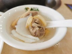 墨脱石锅椰子鸡-墨脱石锅椰子鸡•糟粕醋•东山羊(大东海店)