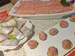 -二荆条·蜀鲜汇城市森林火锅