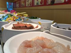 -龍歌自助小火锅(市北CBD万达店)