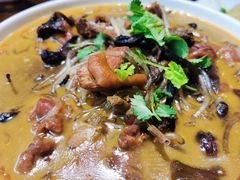 小鸡炖蘑菇-李老哈·东北菜(宋园路店)