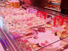 -巴黎贝甜(大宁国际商业广场店)