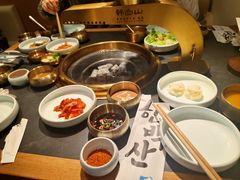 -韩白山·朝鲜族烤牛肉·酱蟹(长宁龙之梦店)