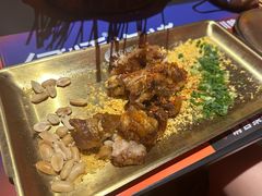 -何师烧烤Pro ·江湖川菜·小龙虾·精酿(太古里旗舰店)
