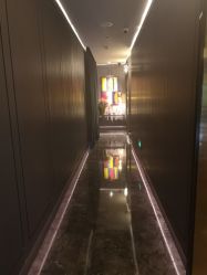 -侨治发型