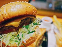-The Habit Burger Grill 哈比特汉堡(复兴soho店)