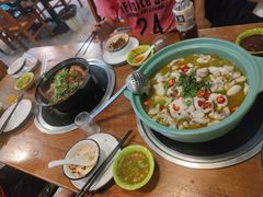 -重庆鸡公煲·青锅花椒鱼(牡丹江路店)