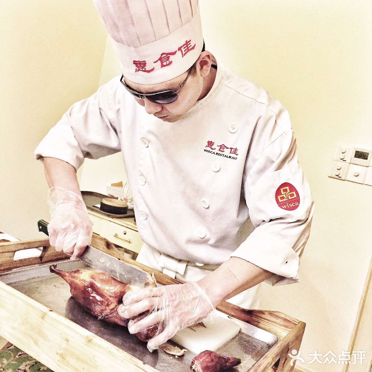 宝藏美食 | 防消失系列 ③ 老牌粤菜馆里吃烤鸭