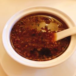 -蕾蕾美颜美容美体