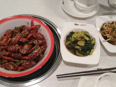 -张大师鸭爪爪特色干锅(南湖店)
