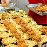 中国汉堡，你真的别太离谱，尤其饼皮