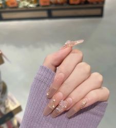 -悦指间美甲美睫