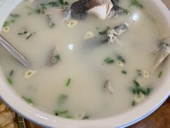 -美顺香食府鱼头老店(雪野湖店)