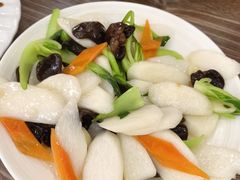 木耳炒山药-林之六八·6886大连老菜馆