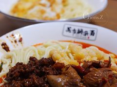豌杂小面加肥肠-花市豌杂面(民生路店)