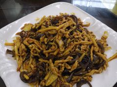 -六和聚传统烤鸭.天津菜(和平店)