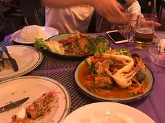 -Pakwan Restaurant & Bar
