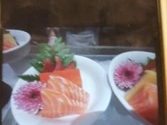 -雍容荟帝王蟹活龙虾展台自助(IFS黑金店)