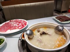 酸萝卜老鸭锅-gleeglee乐溢亦茶(合生汇店)