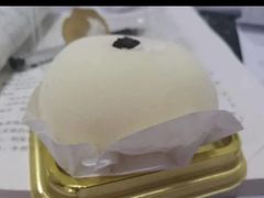 -幸运盒子网红蛋糕房(民族路店)