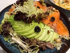牛油果烟熏三文鱼沙拉-BE BRIGHT KITCHEN(正佳广场店)