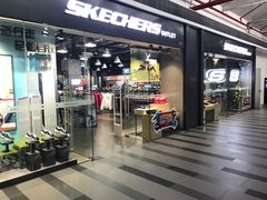 -SKECHERS 斯凯奇(上海国际时尚中心店)