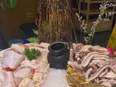 -洪氏嗨捞·猪肚鸡火锅(阳光天地店)