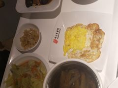 -银泰百货(厦门国贸中心店)