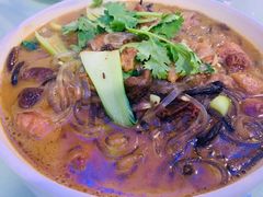 小鸡炖蘑菇-镜泊湖酒家(兴华街金鼎店)