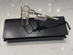 -YI OPTICAL 奕镜·蔡司战略合作店(长宁来福士店)