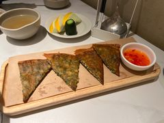 黑猪肉荠菜脆饼-左庭右院鲜牛肉火锅(金山万达店)
