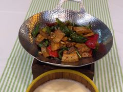 -鹊华居·地道鲁菜·海鲜·融合味(大明湖店)