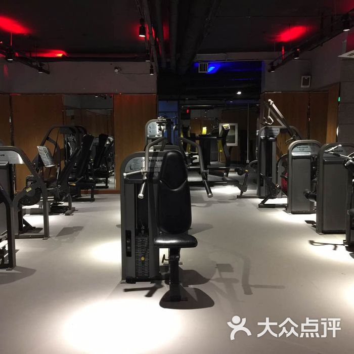 阳光国际游泳健身会所