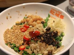 -吃城都·鱼蛙火锅(西玉龙街店)