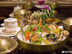 -半岛翡丽海鲜自助餐厅(观风亭店)