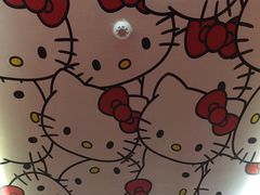 -新华里咖啡书吧(新华书店小寨店)