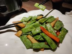 杏鲍菇豆角-青叶202都市餐厅(迪诺水镇店)